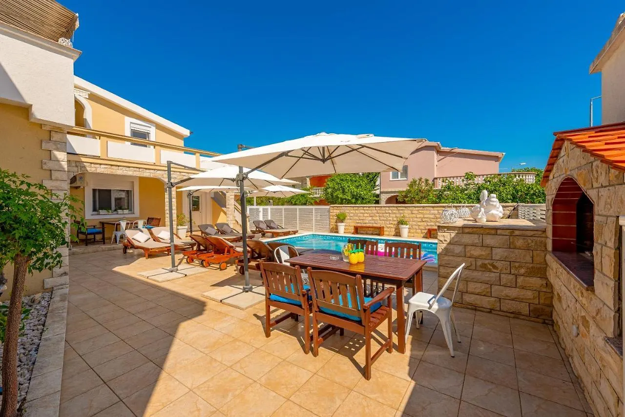 דירה ויר Villa Karmen - Poolhouse