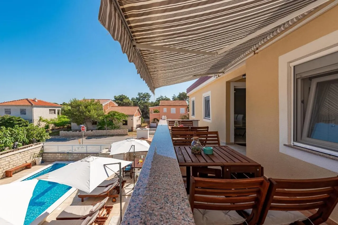 ויר Villa Karmen - Poolhouse