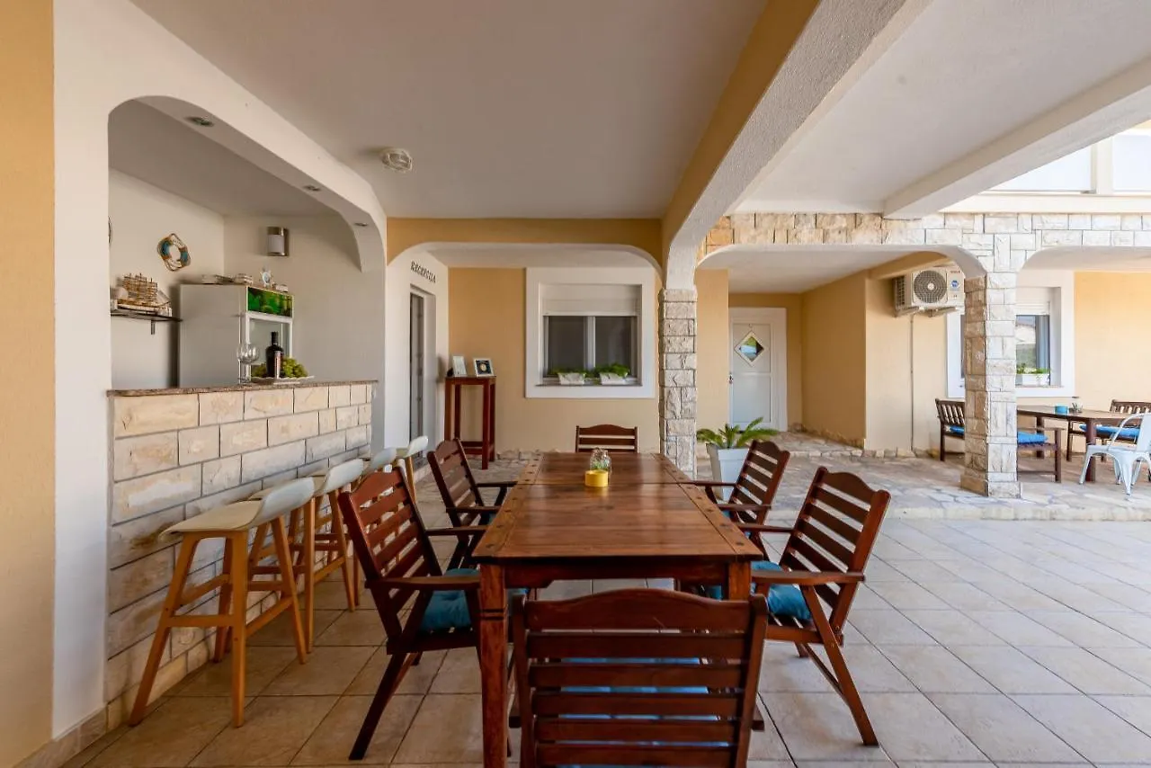 דירה ויר Villa Karmen - Poolhouse